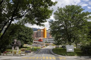 L'ensemble des opérations sera regroupée à Sion dès 2027 et la médecine aiguë suivra dès 2035